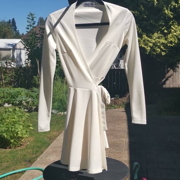 no name Dresses & Skirts - Wrap Dress